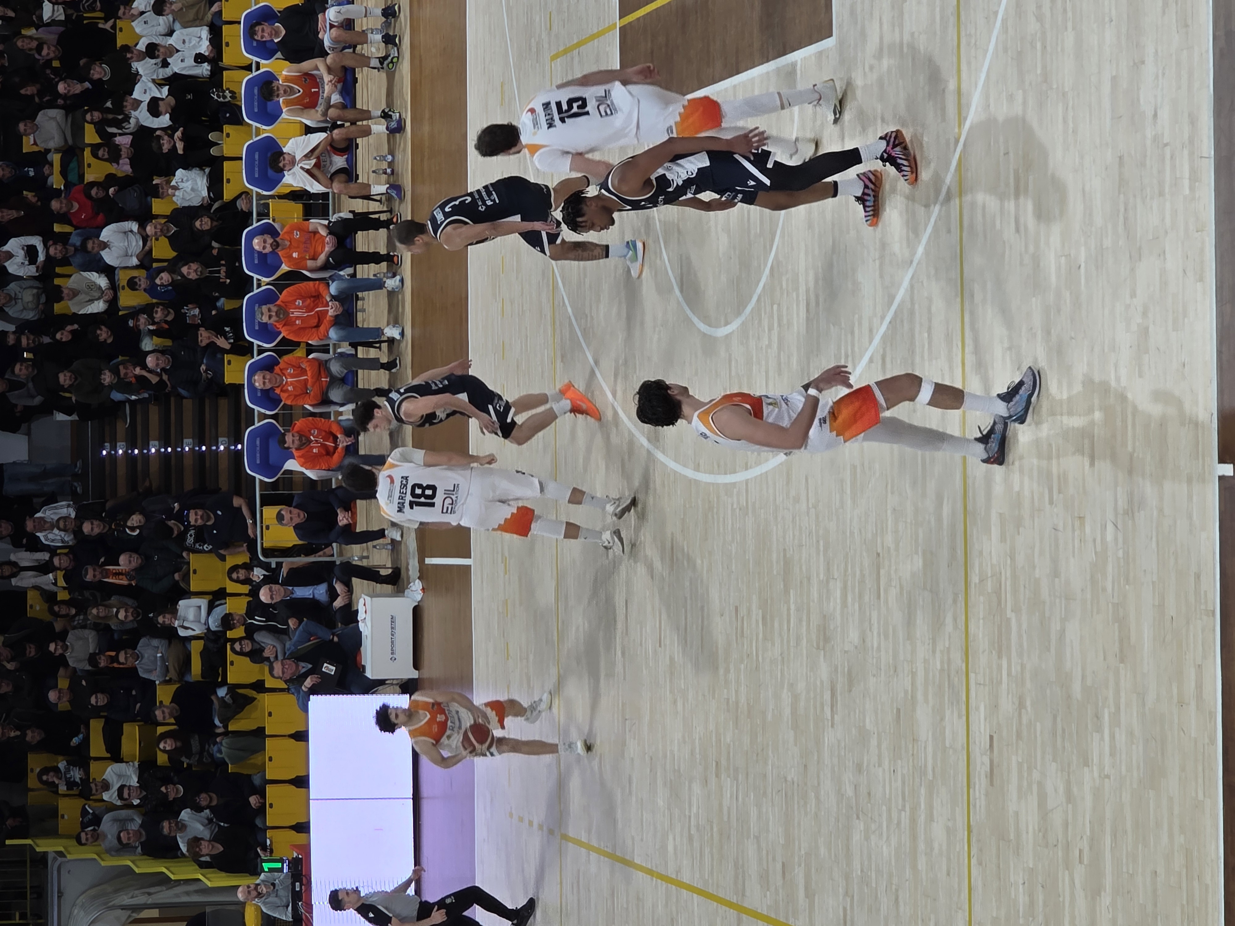 REDEL, SERATA INFELICE. MATERA SEGNA DI TUTTO E FA SUO IL BIG-MATCH (78-105)