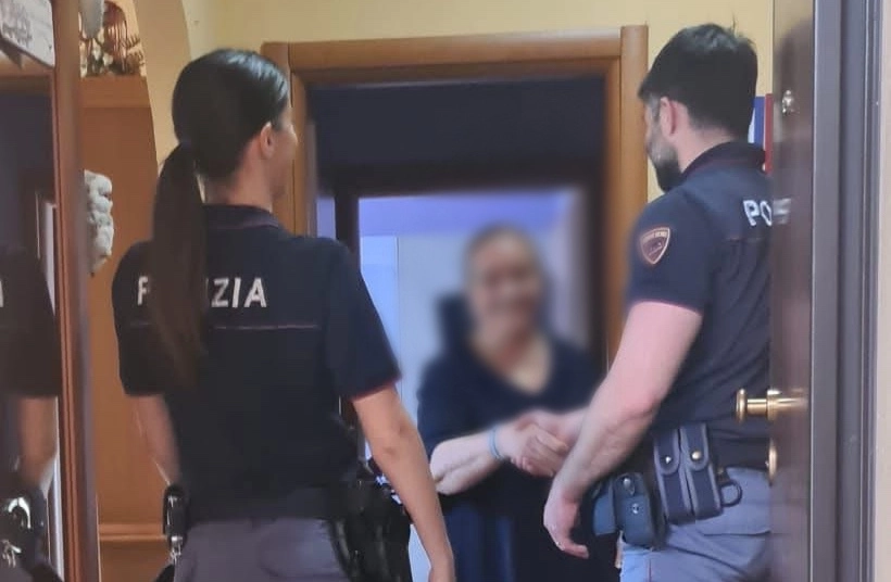 Ruba pane e pasta in un supermercato di Catanzaro, il questore le regala la spesa