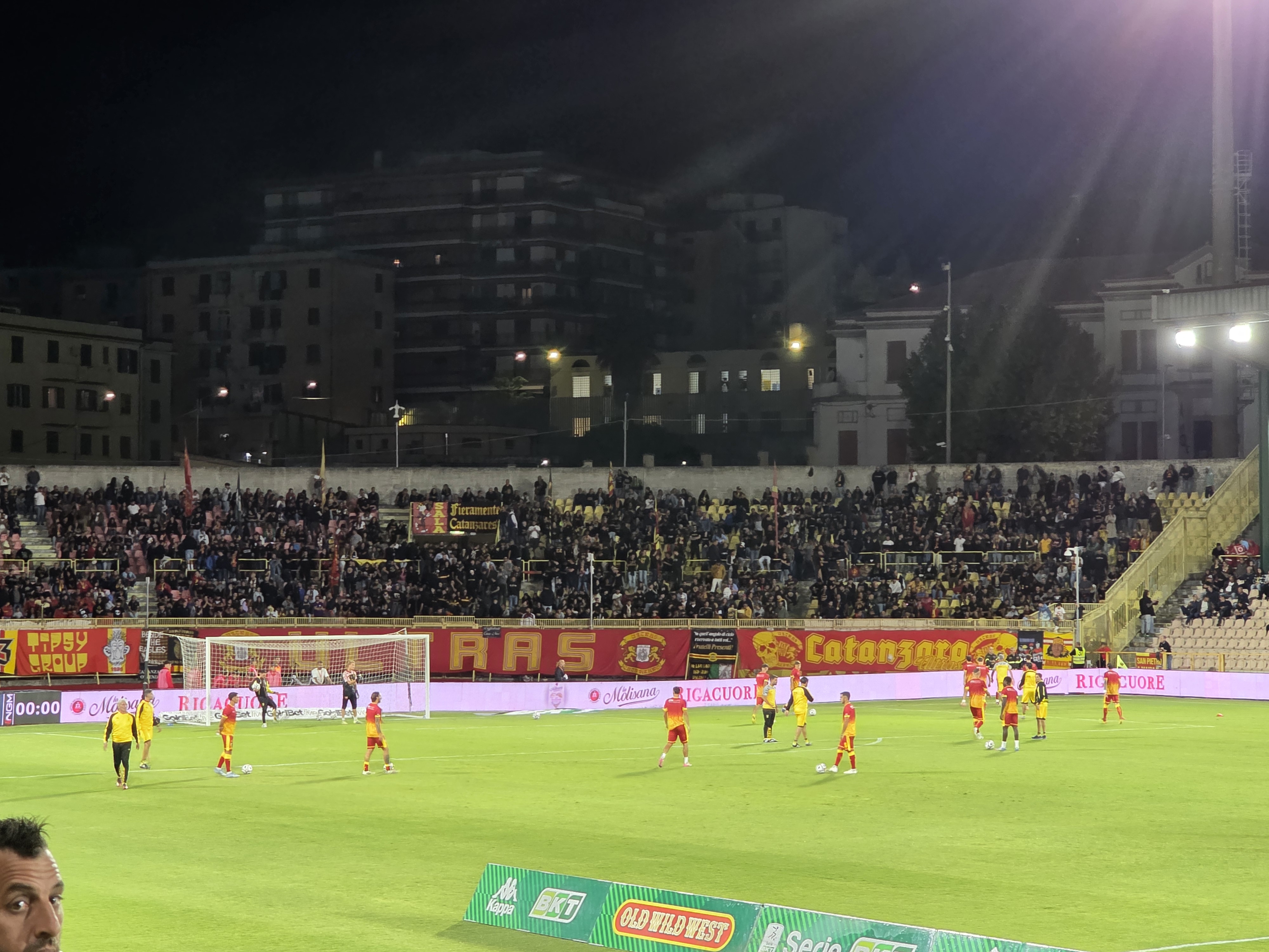 IL CATANZARO PAREGGIA 2 - 2