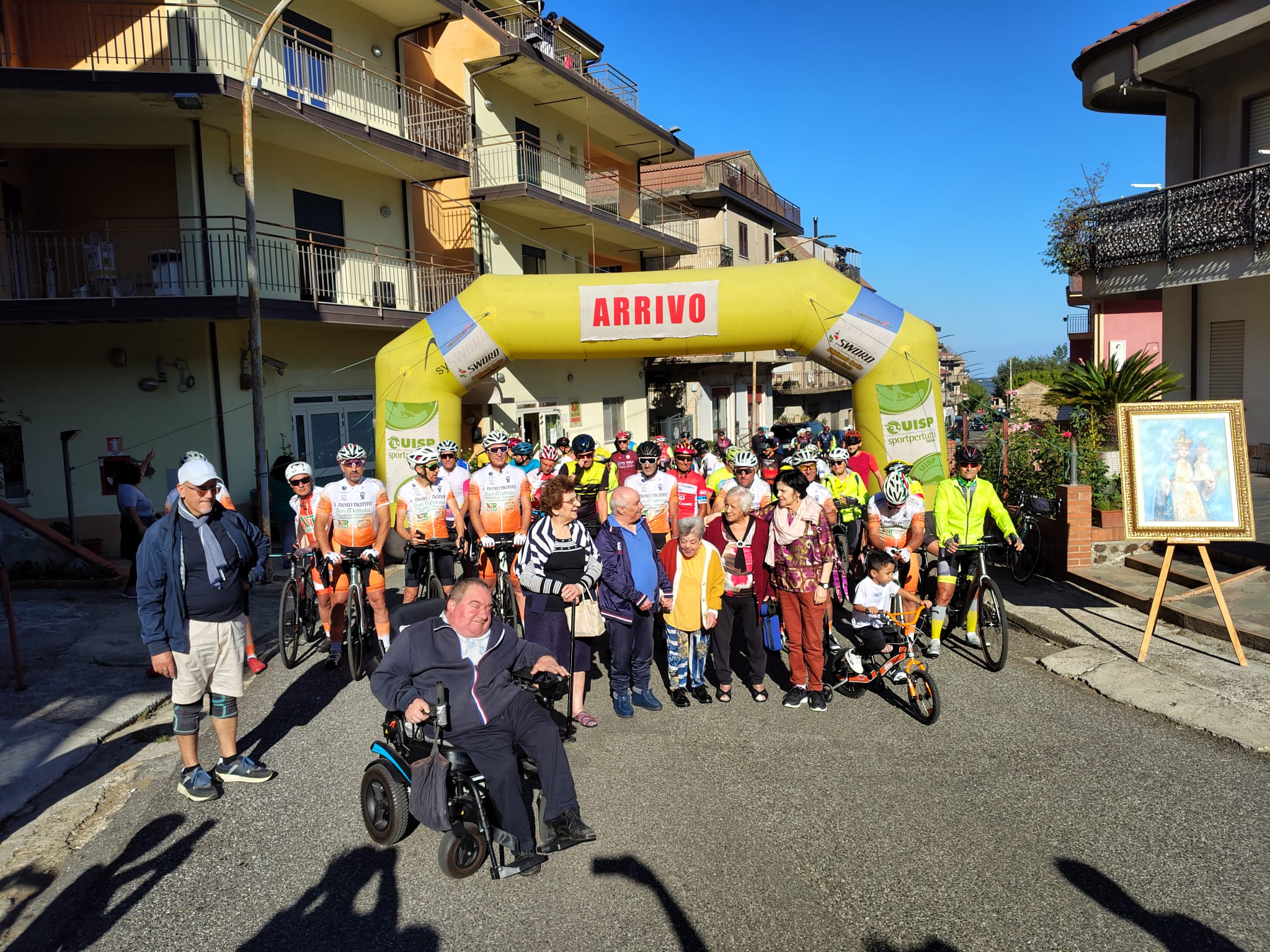 Sport, territorio e tradizione: grande partecipazione alla manifestazione ciclistica organizzata dall’ASD I Normanni